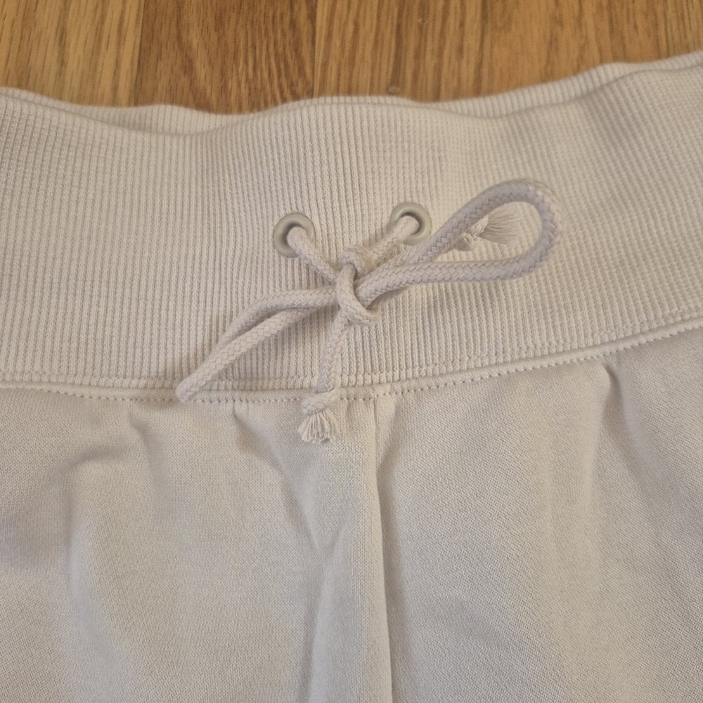 Nike Sportswear Phoenix Fleece Drawstring High-Waisted Loose Shorts(M) - Picture 3 of 8